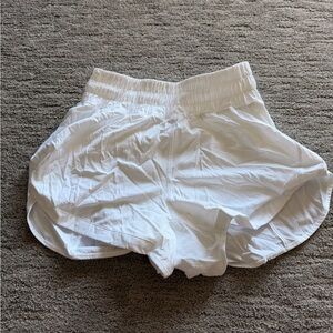 NWOT Lululemon  athletica White Women's Athletic Shorts